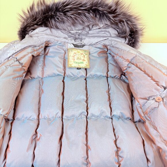 NWT Cyclone Down Coat Parka – Gray Snowflake Print, Faux-Fur Hood, Size M - Picture 4 of 16